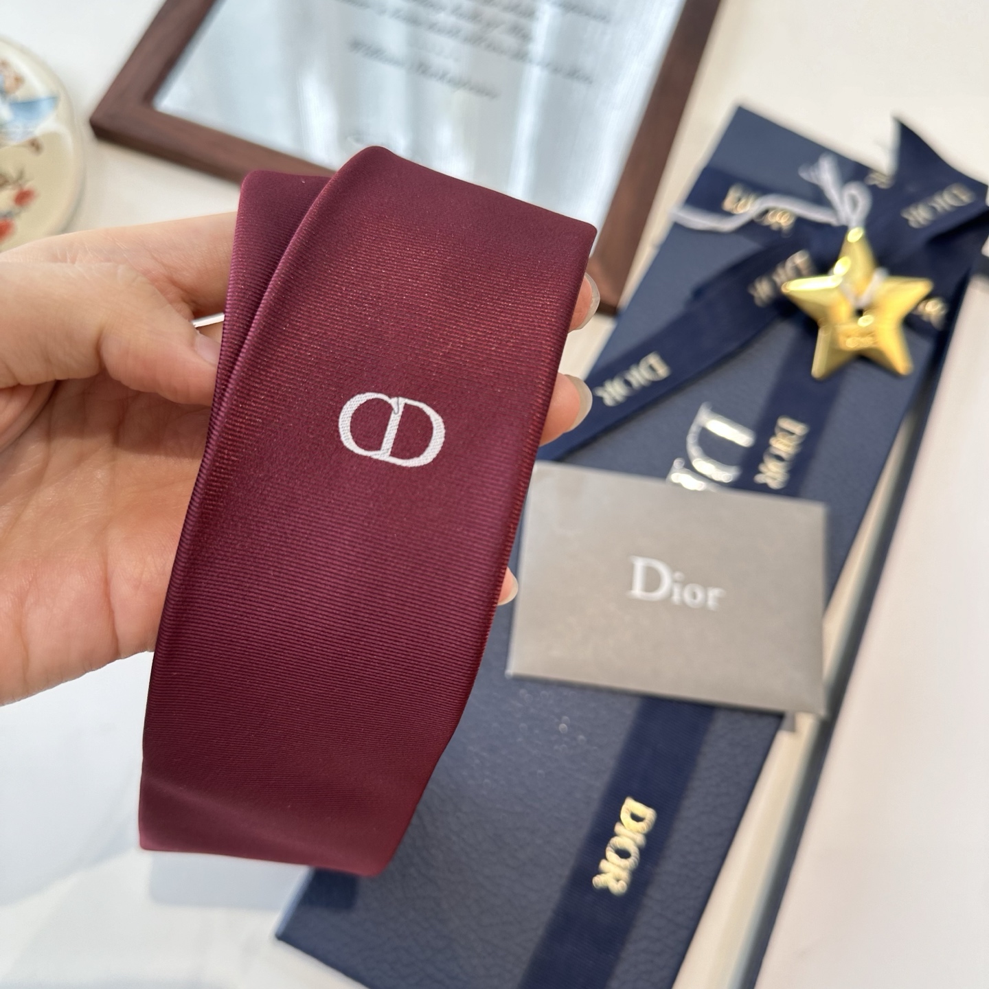 特价特 爆款到👏👏Do家新款领带  👔👔Dior男士【D家简约logo系列领带】，稀有😻😻展现精湛手工与