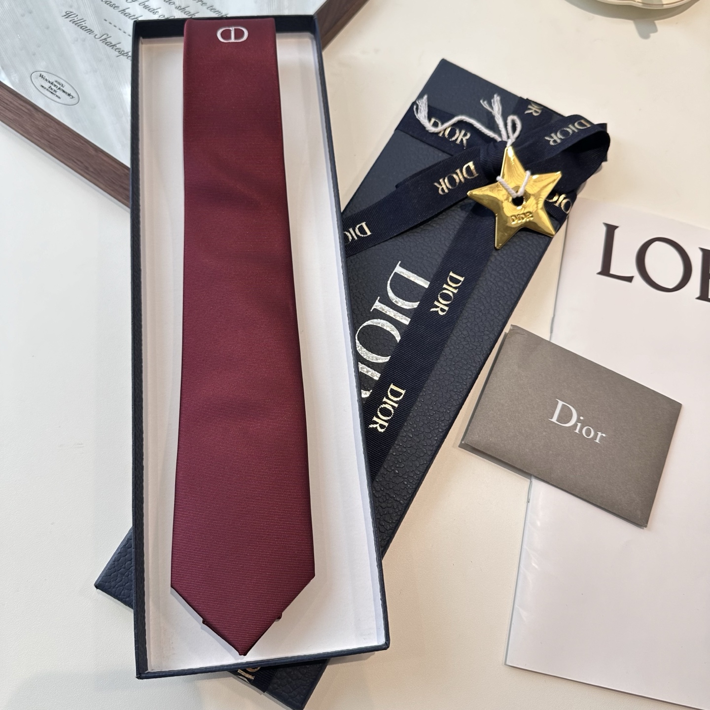 特价特 爆款到👏👏Do家新款领带  👔👔Dior男士【D家简约logo系列领带】，稀有😻😻展现精湛手工与