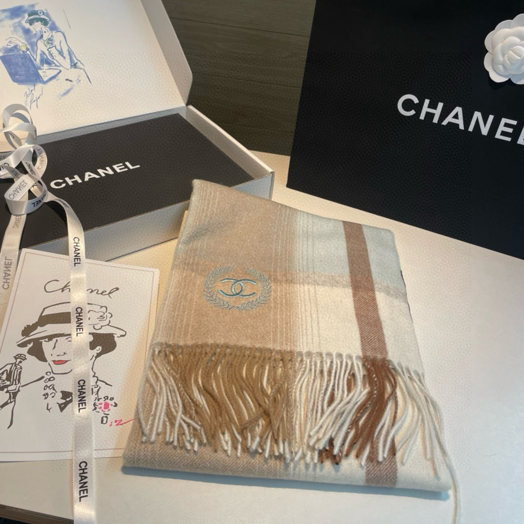  ▪Chanel · 香奈儿难得一见的温柔配色】重点推荐❗️高级舒适时髦气质，简约却又不简单，大牌范十足