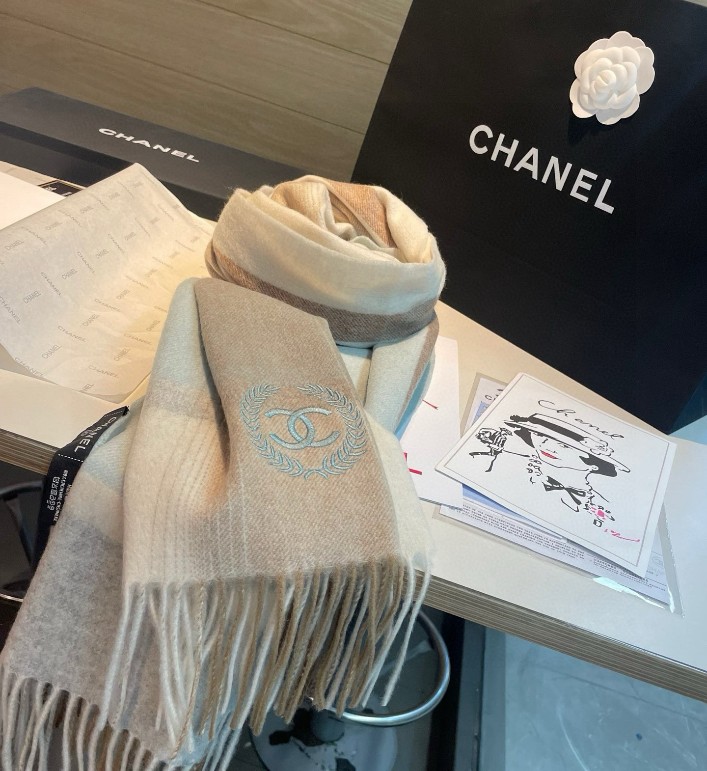  ▪Chanel · 香奈儿难得一见的温柔配色】重点推荐❗️高级舒适时髦气质，简约却又不简单，大牌范十足