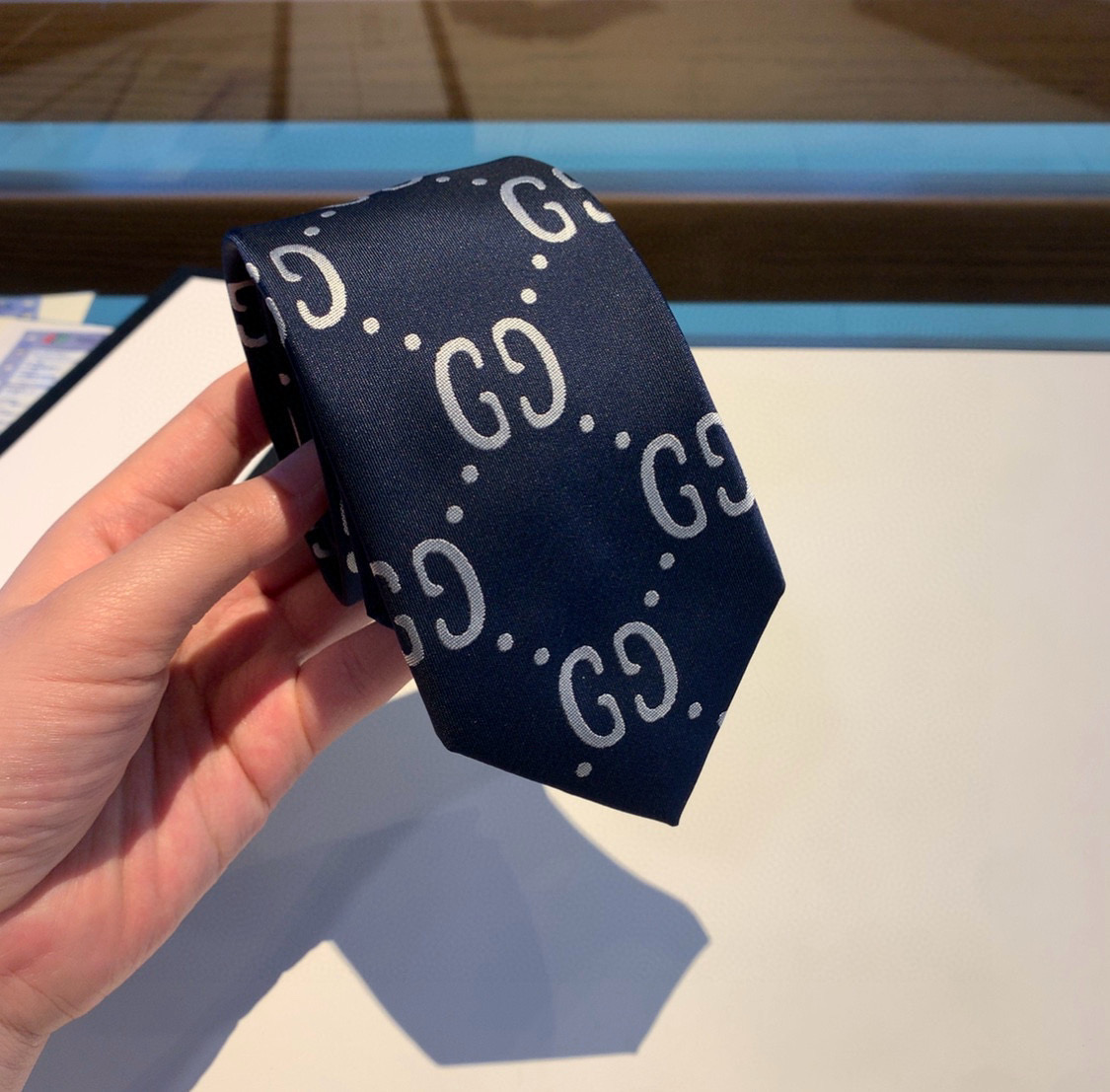 特价特 古奇互扣式双G，2020男士领带系列👔👔，稀展现精湛手工与时尚优雅的理想选择，这款领带以时尚搭配