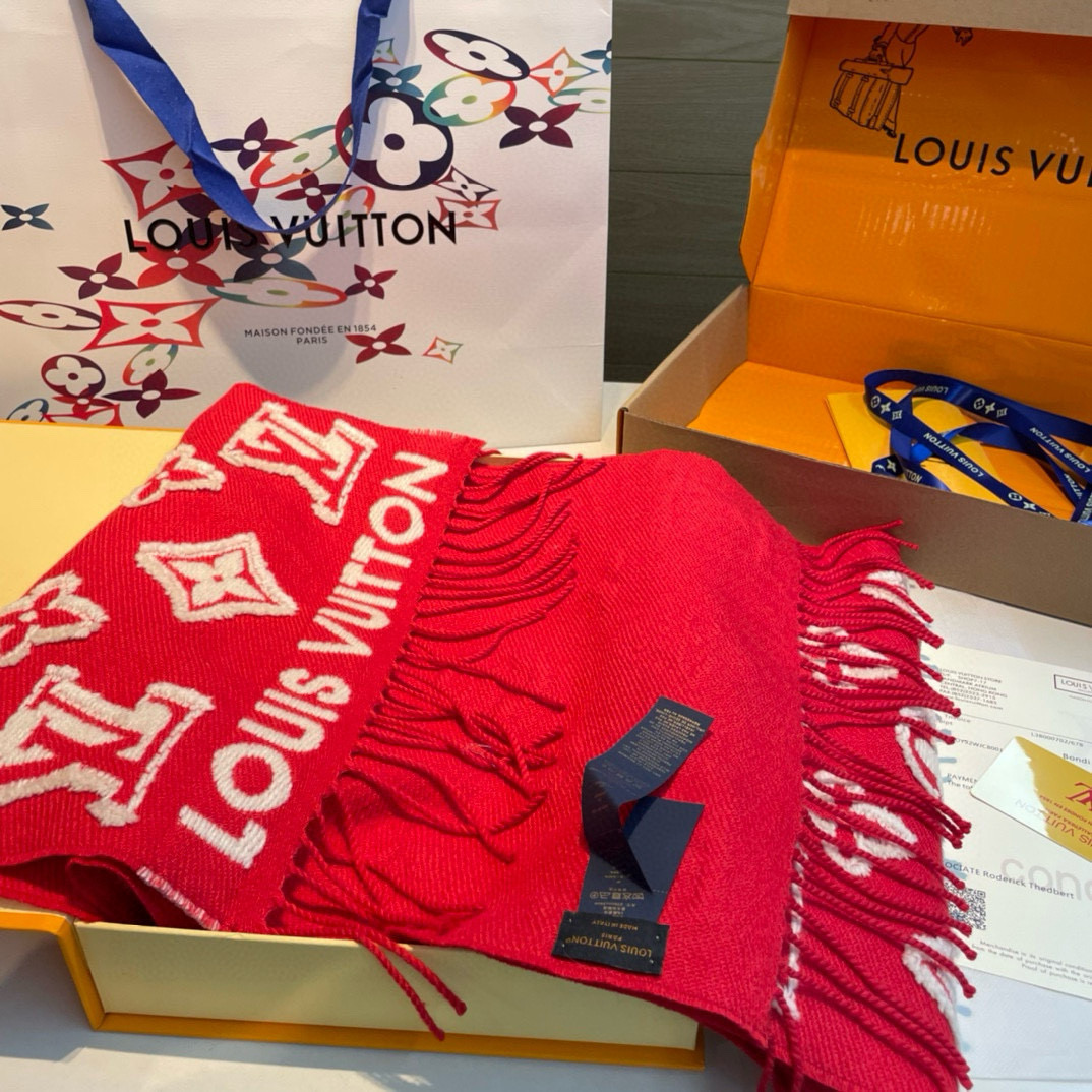 3D浮雕工艺 新 最新专柜同步上新 立体浮雕logo 超级拉风 厚实蓬松 原版原标 上身效果很好看 不分