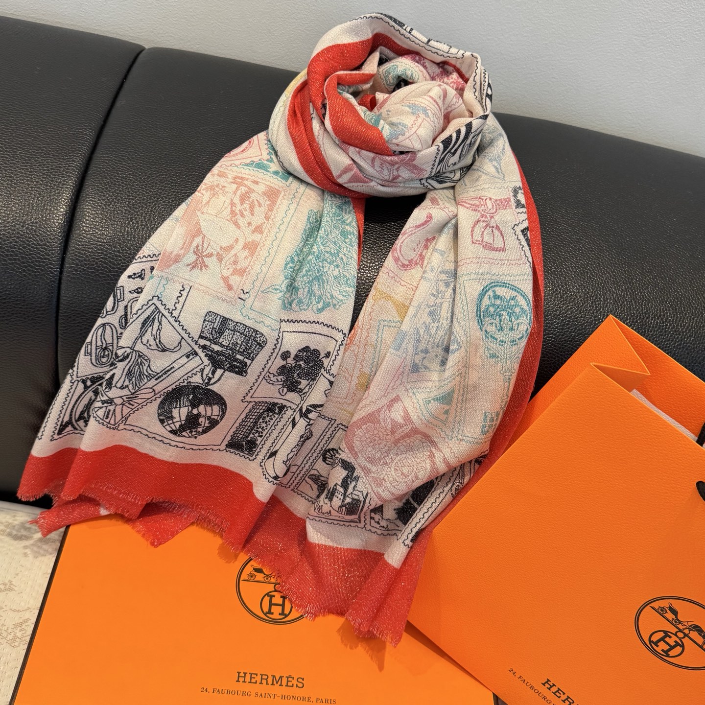 金丝线版 上新❤️超级有腔调！！！巨巨巨巨美的闪光女神】谁懂这种秋冬调性的美啊？！！！这款小香披肩也是我