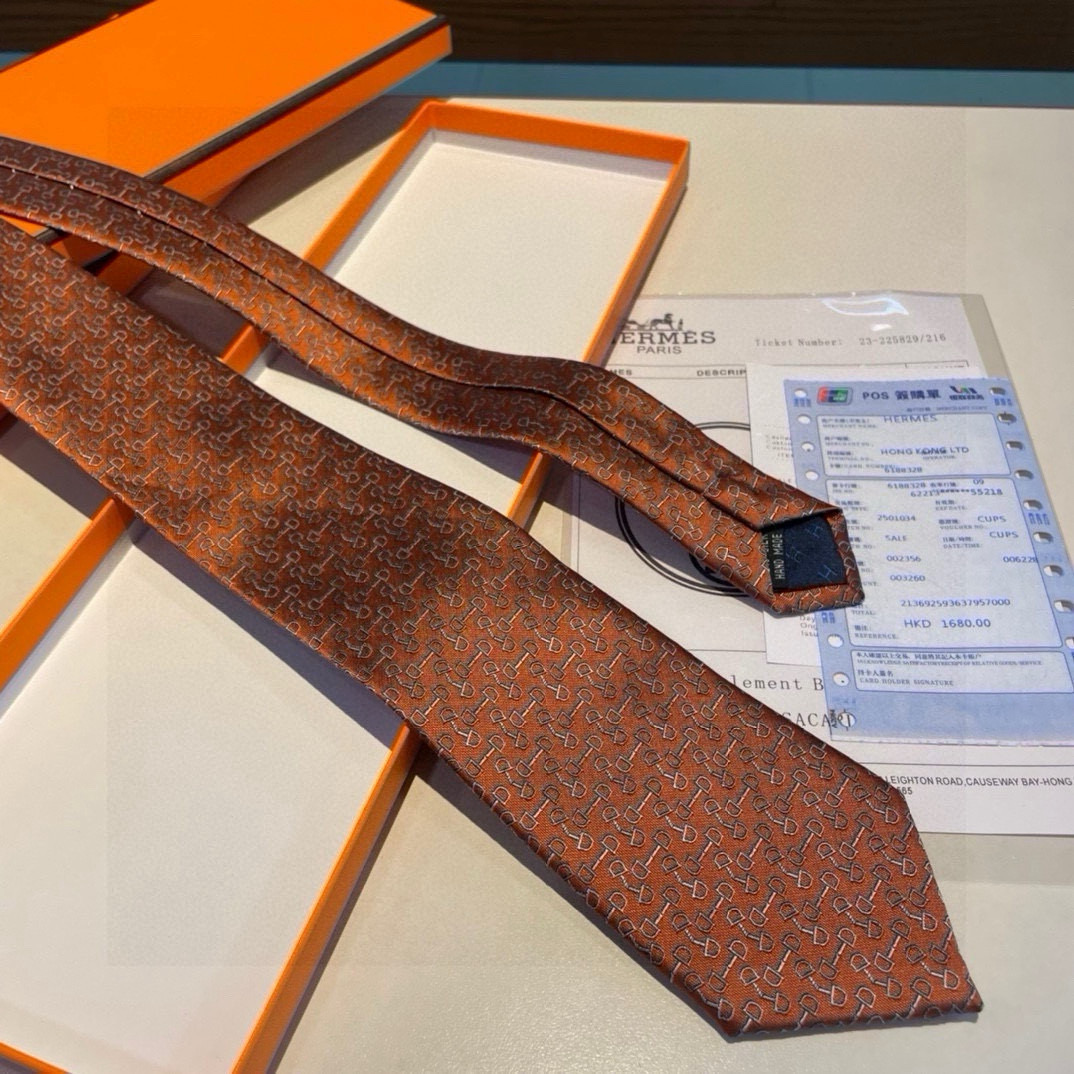 特价顶级专柜品质 🆕👨‍⚖️👨‍✈️H家男士新款领带系列👔👔，稀有H家每年都有一千条不同印花的领带面世，