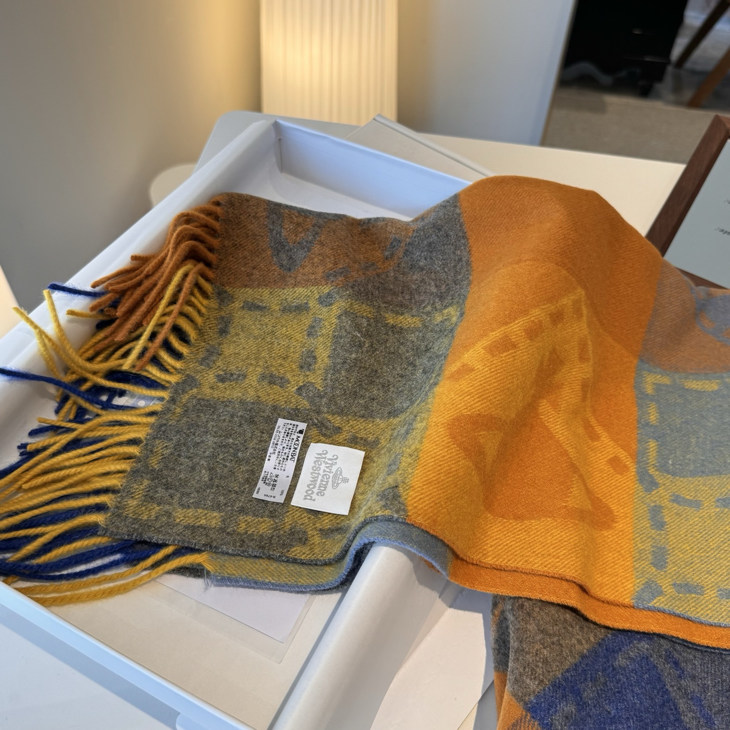 🆕𝐕𝐢𝐯𝐢𝐞𝐧𝐧𝐞 𝐖𝐞𝐬𝐭𝐰𝐨𝐨𝐝🪐✨经典大土星围巾 vivienne westwood西太后土星 英