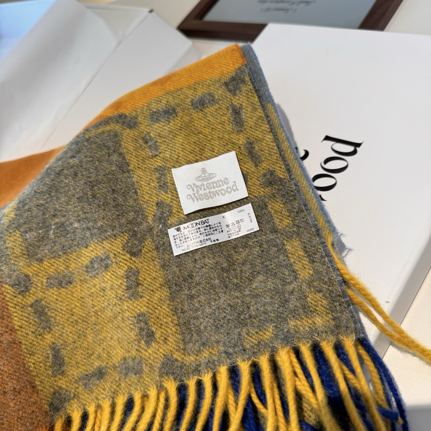 🆕𝐕𝐢𝐯𝐢𝐞𝐧𝐧𝐞 𝐖𝐞𝐬𝐭𝐰𝐨𝐨𝐝🪐✨经典大土星围巾 vivienne westwood西太后土星 英