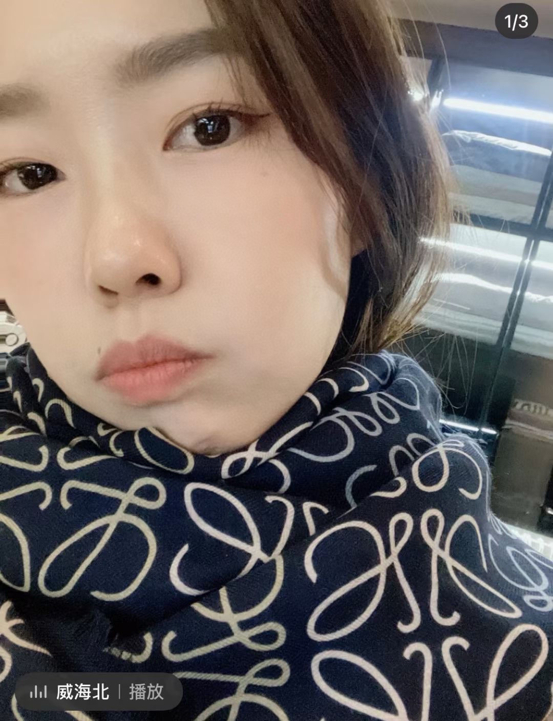 LOEWE❤️ 作为西班牙🇪🇸的顶尖奢侈品牌，散发独特的西班牙贵族气息，低调有内涵‼️ 本款为巴塞罗那橱