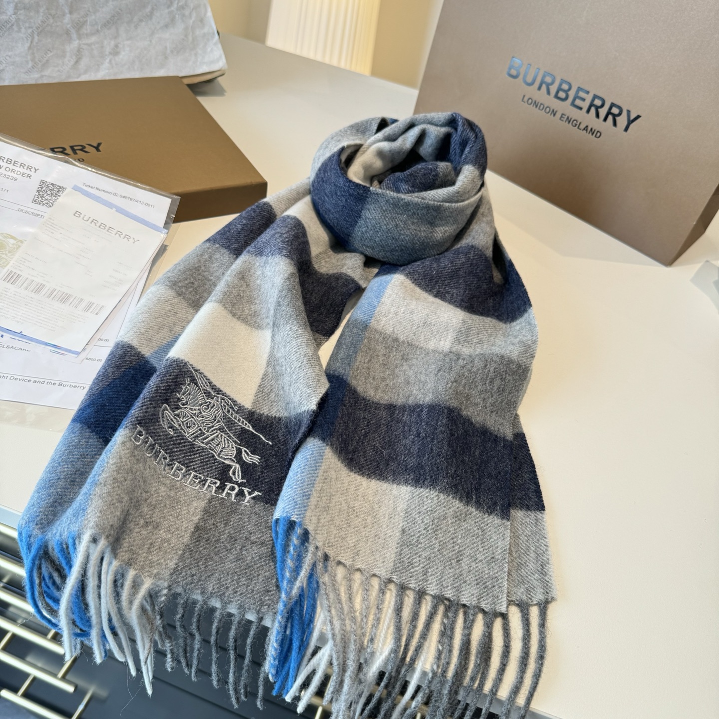 ✨✨【先到先得】巴宝莉专柜最新款💨火爆来袭💥🎊顶级双层色织工艺🔥此工艺只有巴宝莉纯正代工厂才有的工艺‼️