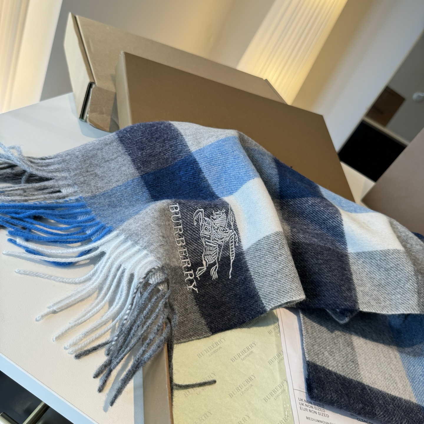 ✨✨【先到先得】巴宝莉专柜最新款💨火爆来袭💥🎊顶级双层色织工艺🔥此工艺只有巴宝莉纯正代工厂才有的工艺‼️