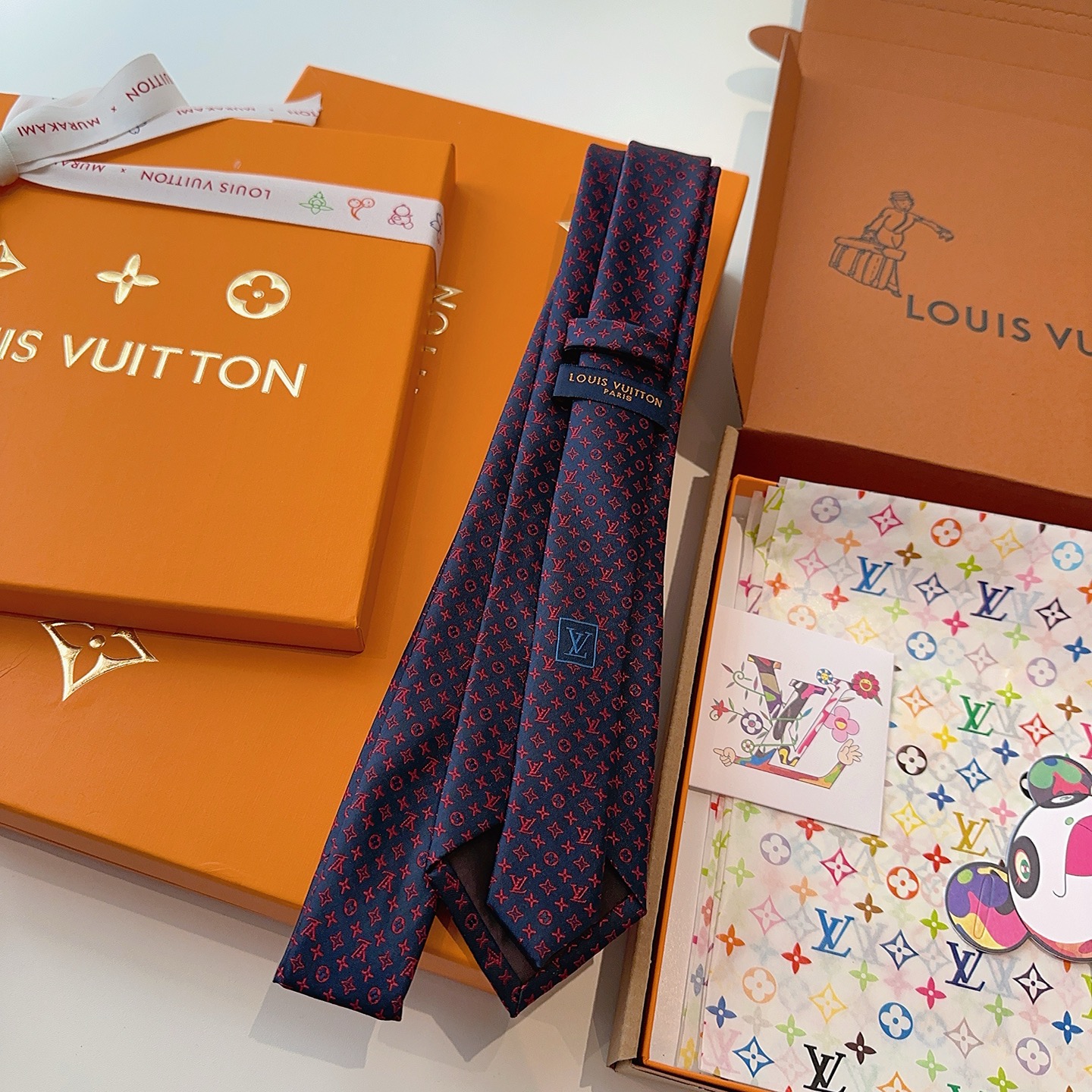 特价 LV老花领带 ，路易威登经典领带👔老花提花设计，男士必备单品超时尚！高端品质 版型面料都达到品牌标
