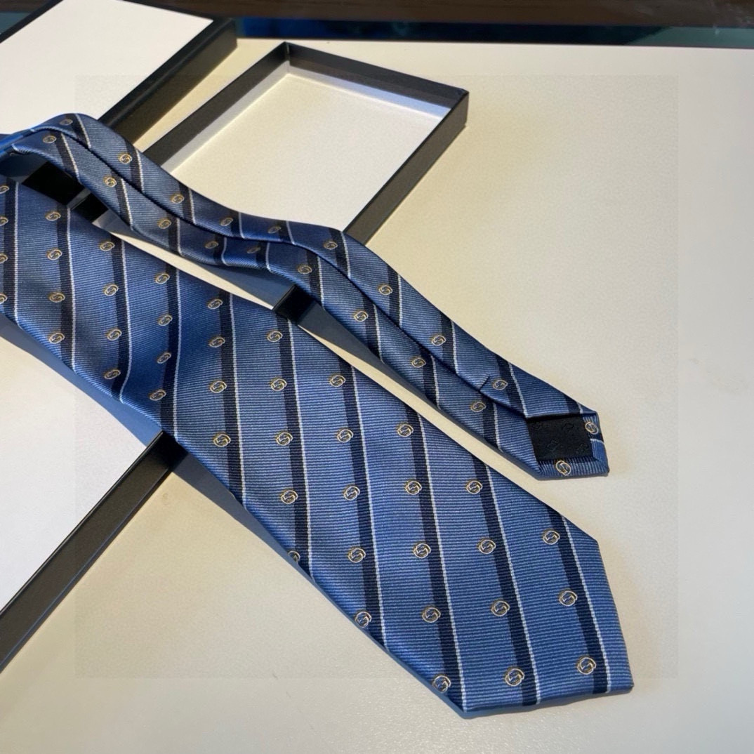 特价 G家专柜新款 男士领带👔👔，稀有采用经典小G LOGO提花展现精湛手工与时尚优雅的理想选择，这款领