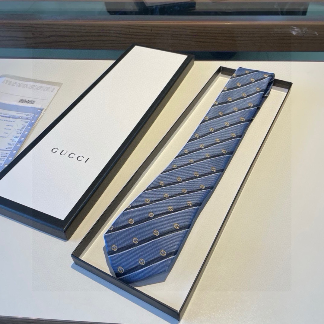 特价 G家专柜新款 男士领带👔👔，稀有采用经典小G LOGO提花展现精湛手工与时尚优雅的理想选择，这款领