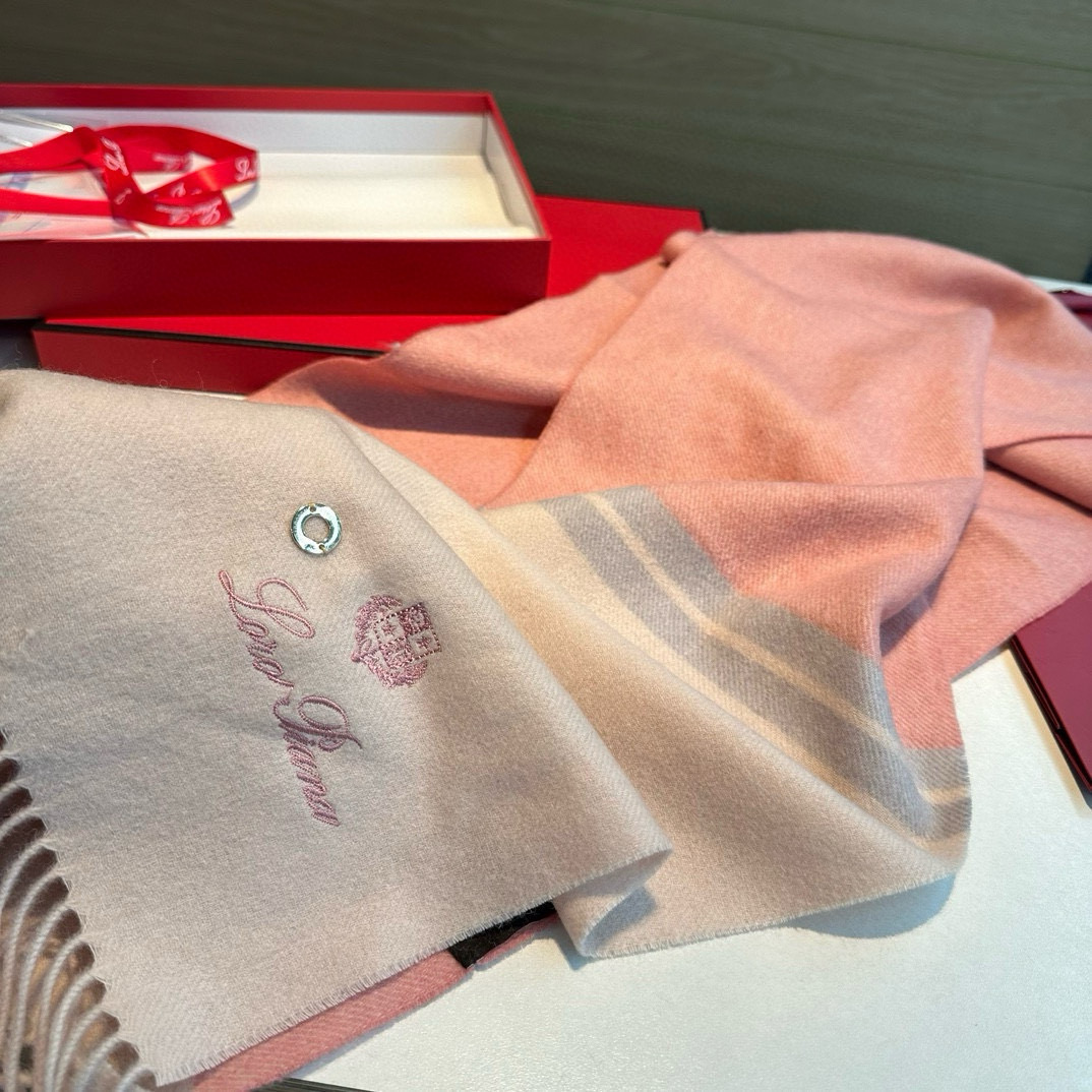 🆕Loro Piana · 诺悠翩雅【贸易公司尾单，极品山羊绒围巾披肩】送人自留都太高大上了😍重磅上新，