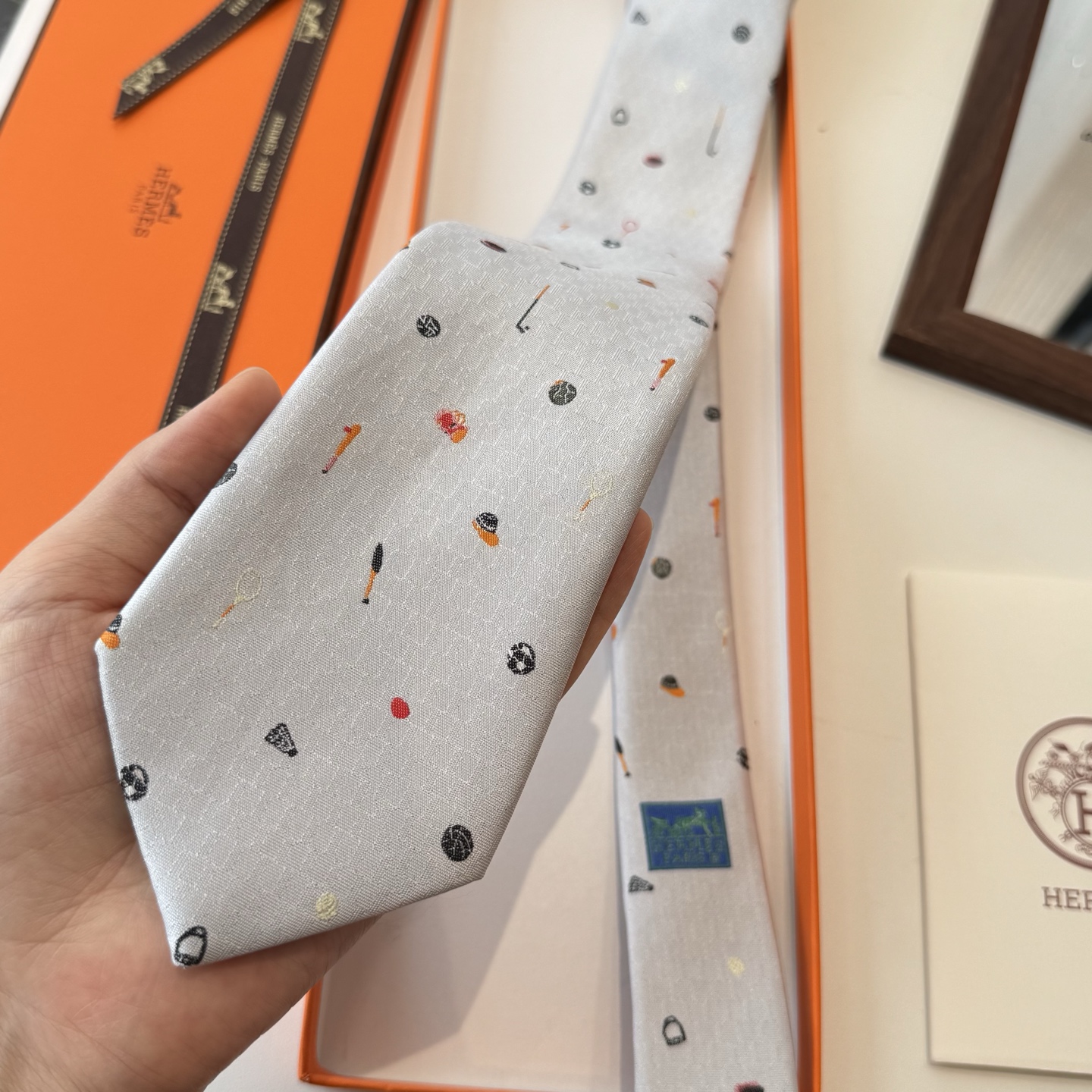 特价特 爱马仕奥运主题 男士新款领带系列👔👔，稀有H家每年都有一千条不同印花的领带面世，从最初的多以几何