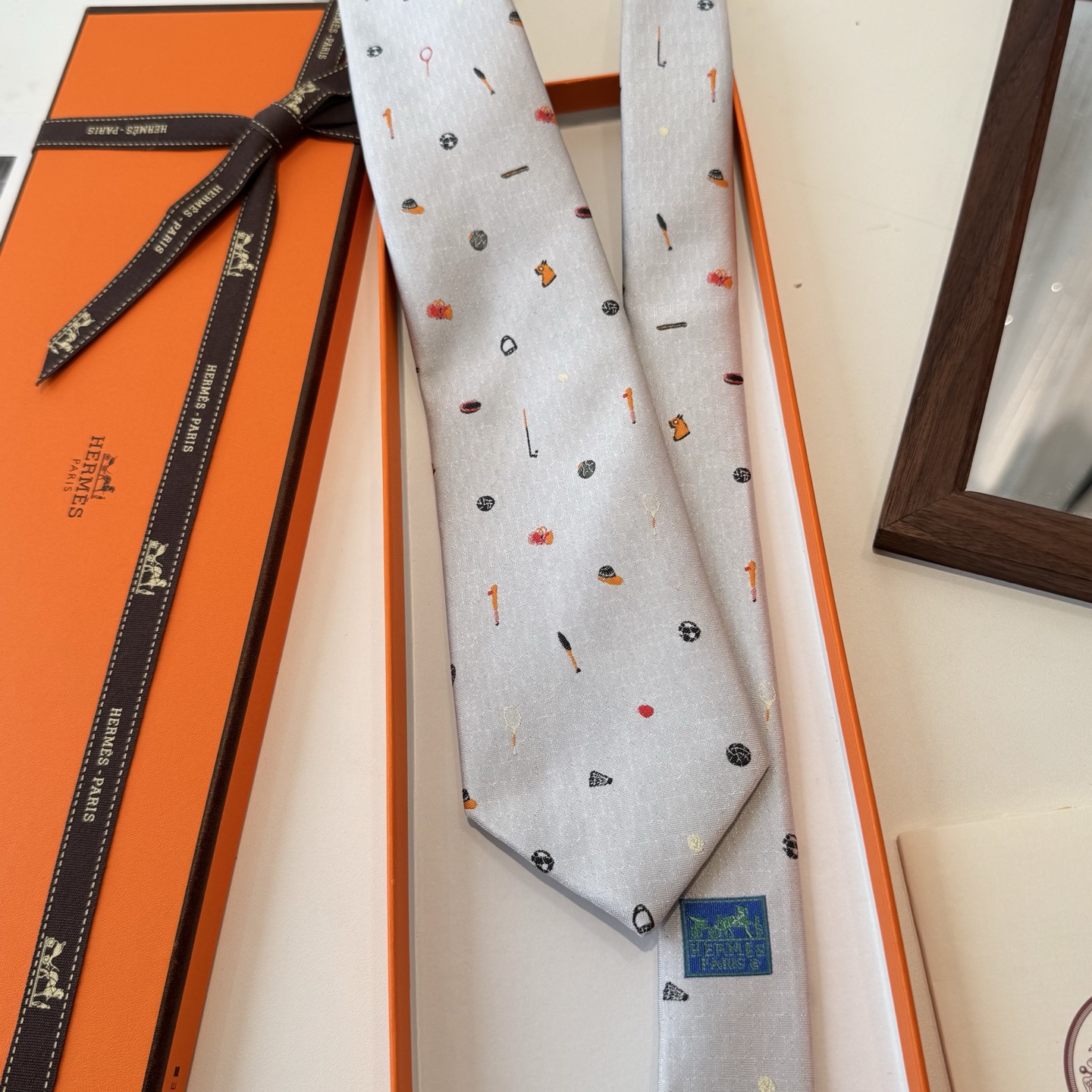 特价特 爱马仕奥运主题 男士新款领带系列👔👔，稀有H家每年都有一千条不同印花的领带面世，从最初的多以几何