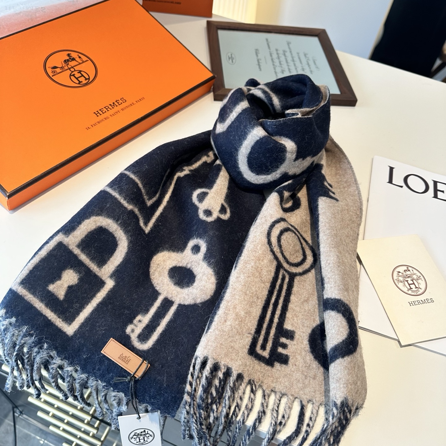 全网都爱的一款H钥匙双面羊绒围巾，Casaque Porte-Clefs触感柔软细腻 软软绵绵如云朵般轻