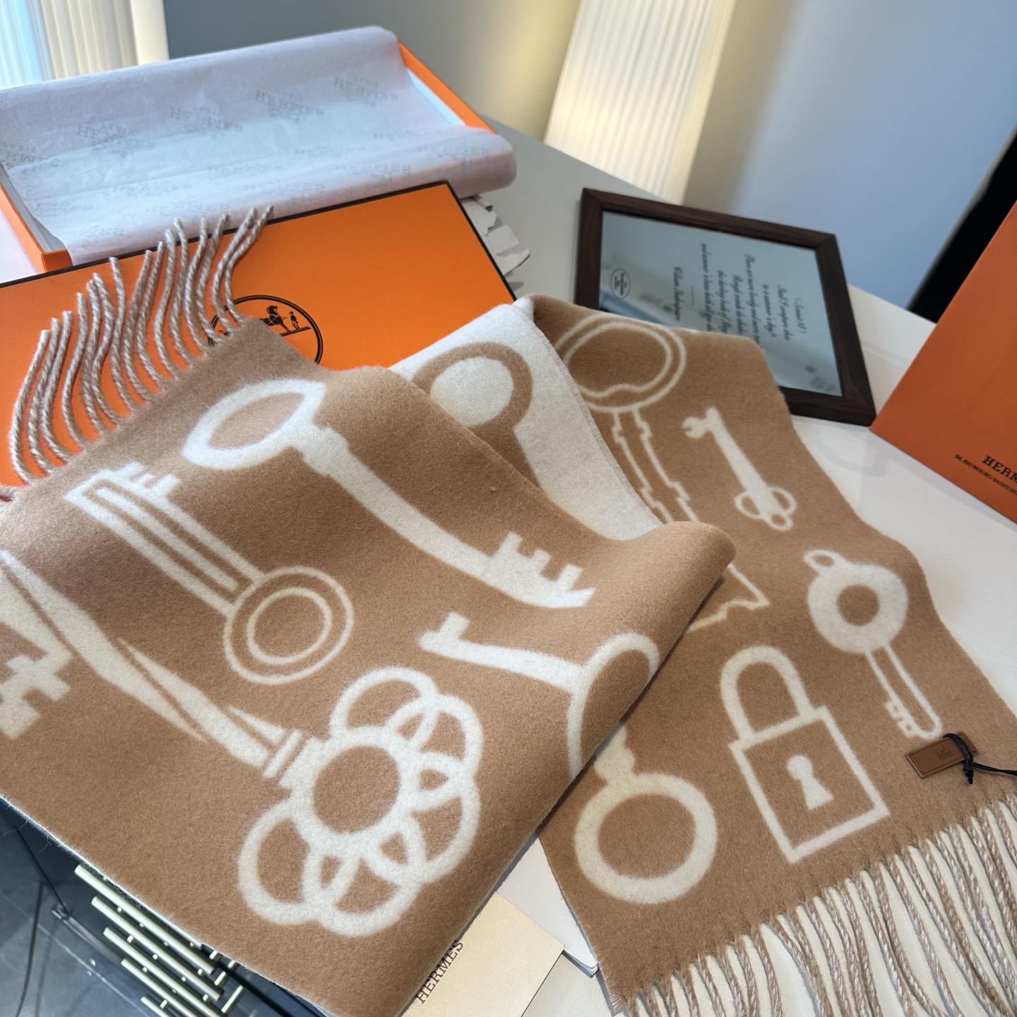 全网都爱的一款H钥匙双面羊绒围巾，Casaque Porte-Clefs触感柔软细腻 软软绵绵如云朵般轻