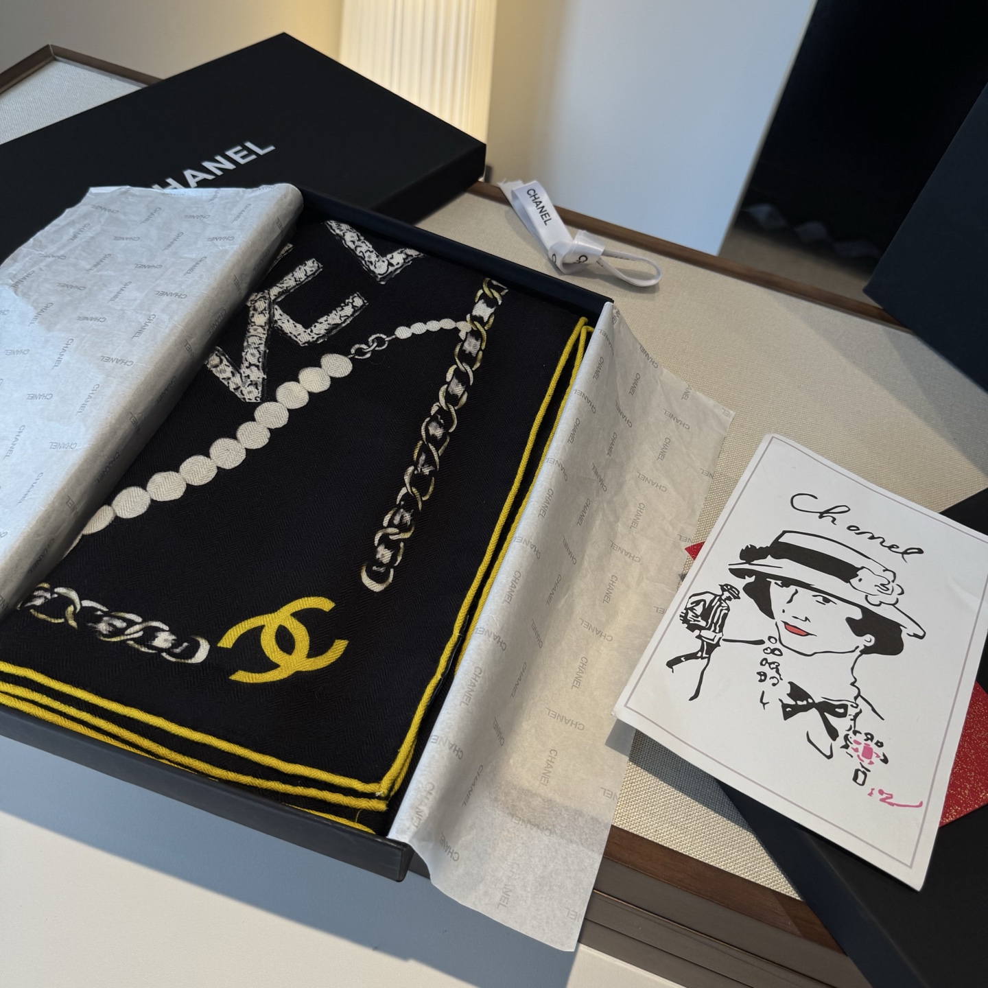 ✨✨【▪️ 优雅型格！这份魅力绝对是艺术大师级才能创作的一线水准❗️】太佩服Chanel这位设计师了，出