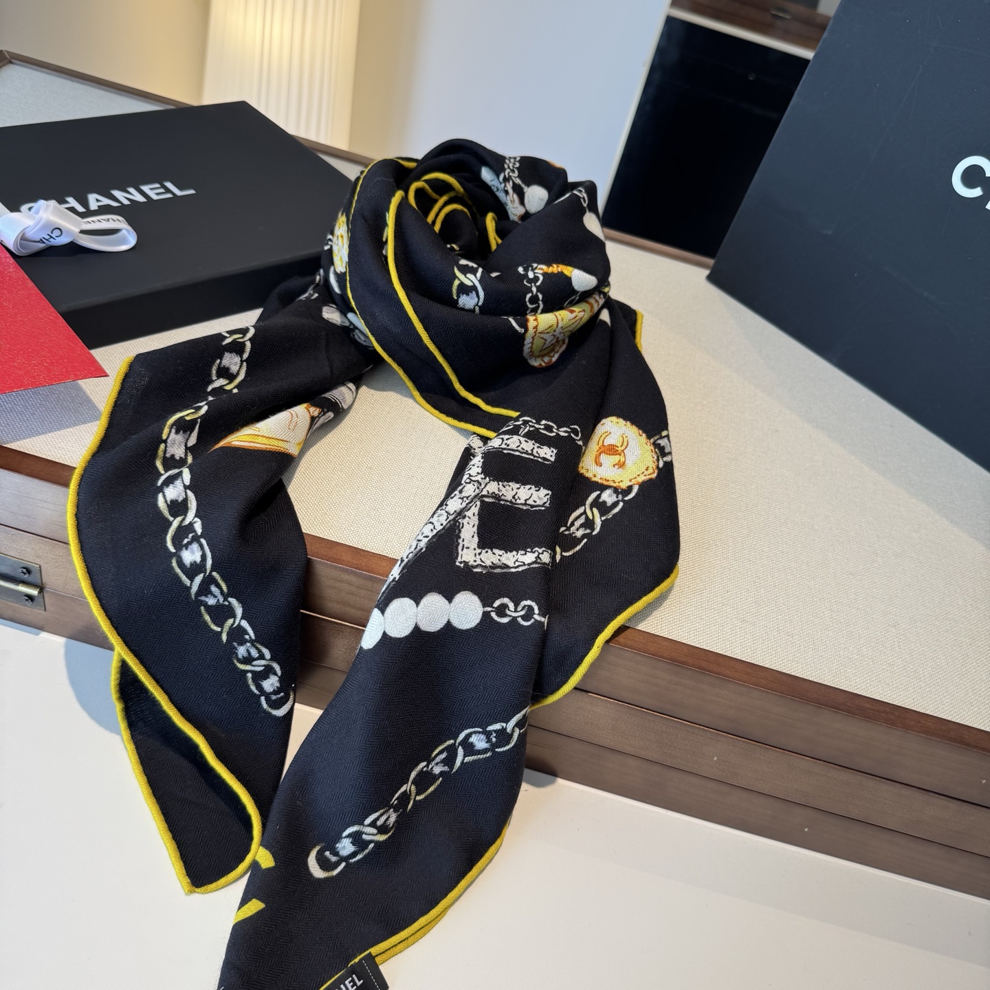 ✨✨【▪️ 优雅型格！这份魅力绝对是艺术大师级才能创作的一线水准❗️】太佩服Chanel这位设计师了，出