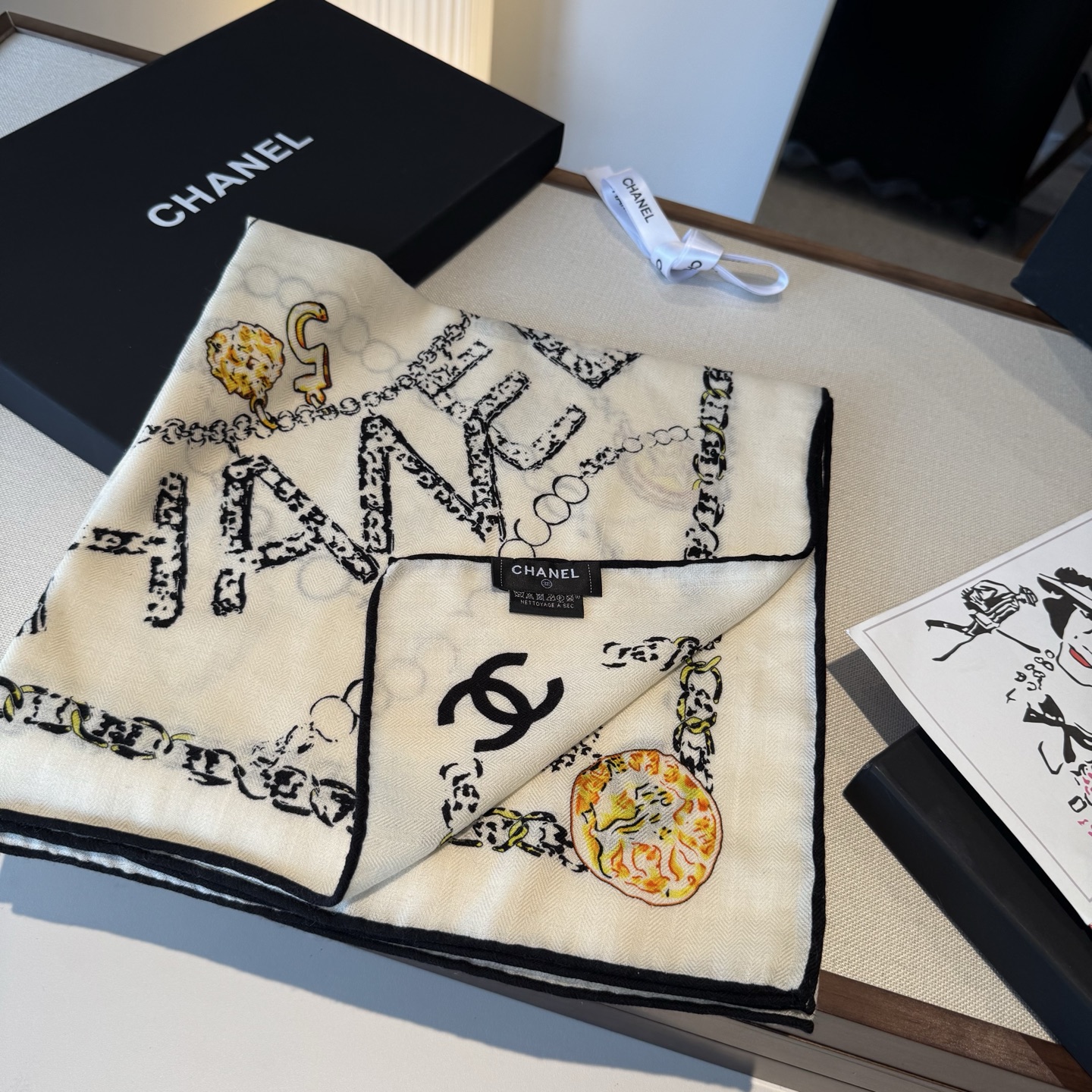 ✨✨【▪️ 优雅型格！这份魅力绝对是艺术大师级才能创作的一线水准❗️】太佩服Chanel这位设计师了，出