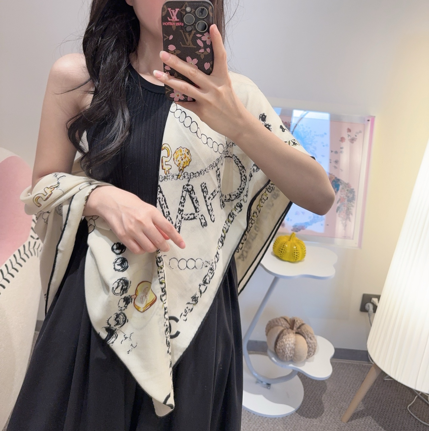 ✨✨【▪️ 优雅型格！这份魅力绝对是艺术大师级才能创作的一线水准❗️】太佩服Chanel这位设计师了，出