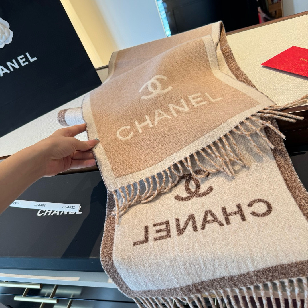 小香专柜最新款💨火爆来袭💥🎊顶级双层色织工艺🔥此工艺只有纯正代工厂才有的工艺‼️专柜原版紫外线加热感应双