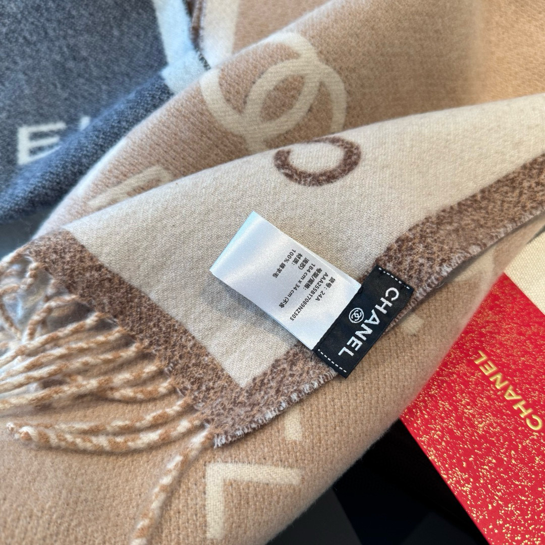 小香专柜最新款💨火爆来袭💥🎊顶级双层色织工艺🔥此工艺只有纯正代工厂才有的工艺‼️专柜原版紫外线加热感应双