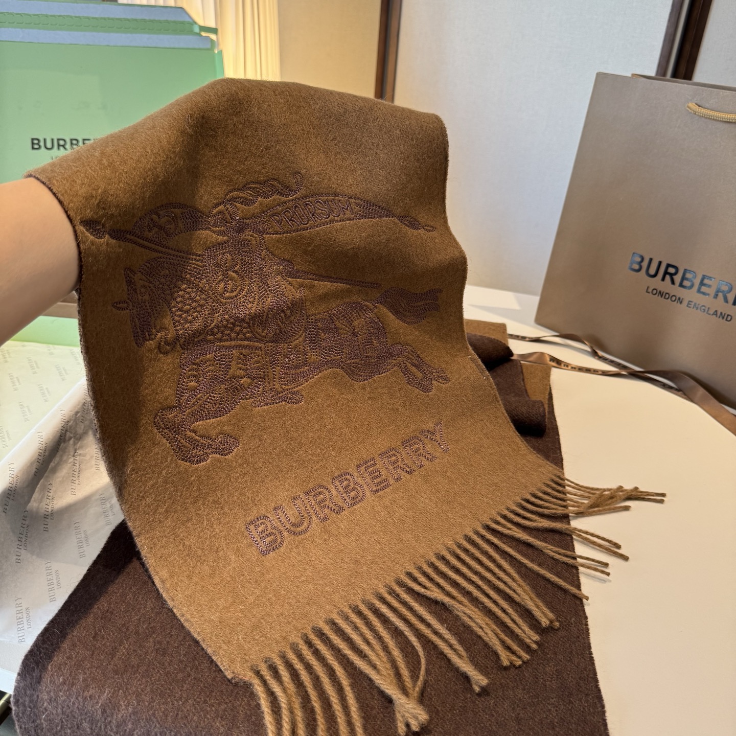 ❤️最新款 B双刺 双面刺绣➕印花➕提花 大密度双面羊绒格子围巾 超高难度工艺 绝非一般copy能做 原