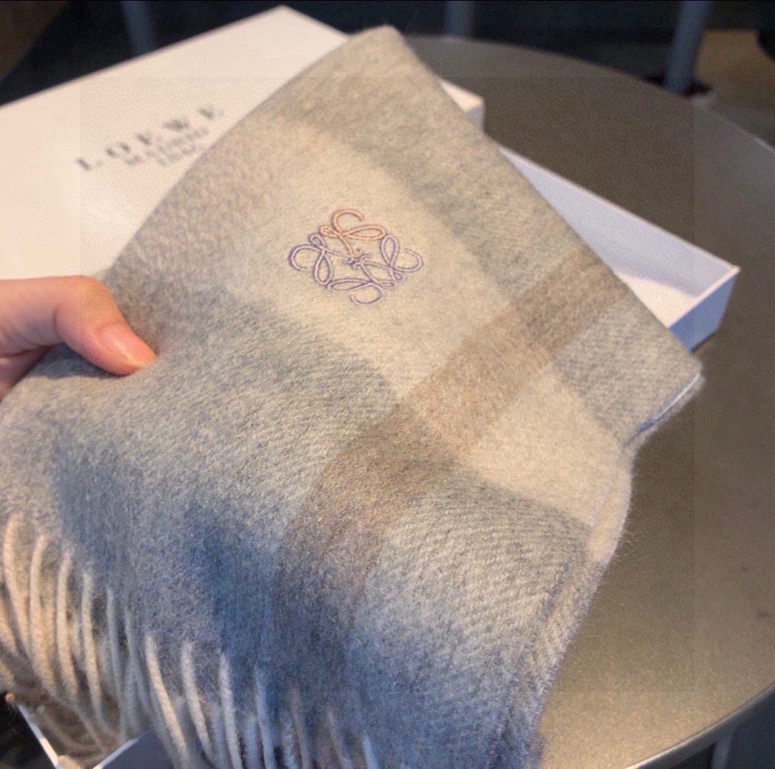 🆕 【重磅推荐❗️LOEWE · 罗意威】炒鸡高级感，名媛白富美必备❗️】拿到手你就懂我说的了，100%