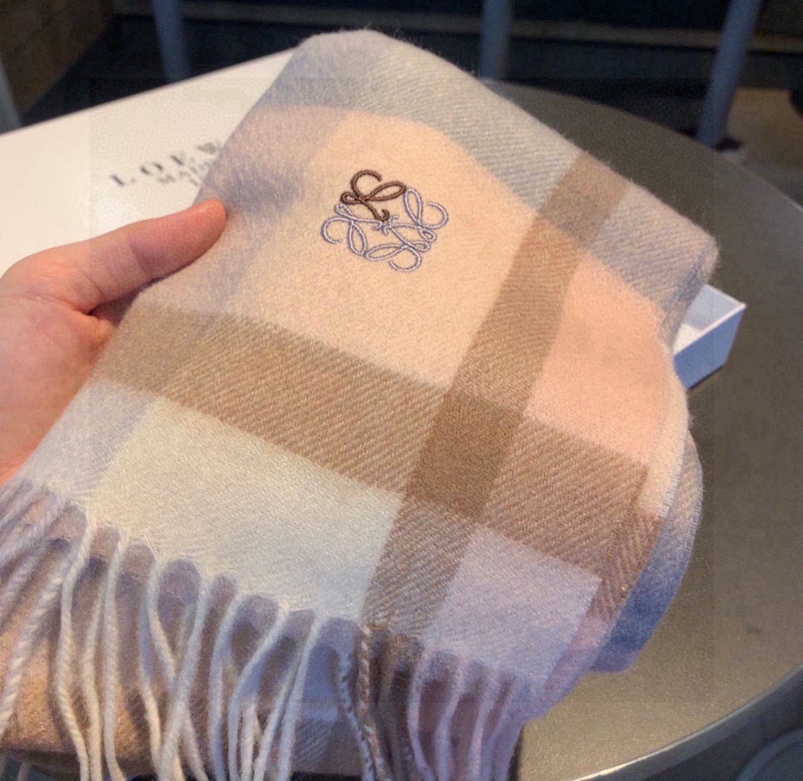 🆕 【重磅推荐❗️LOEWE · 罗意威】炒鸡高级感，名媛白富美必备❗️】拿到手你就懂我说的了，100%