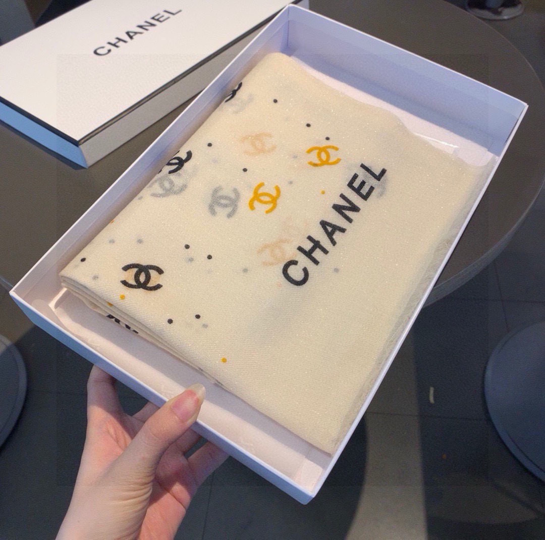 上新🌟 会发光发亮的围巾 💄💋新款客供银线💖羊绒面料长巾 😘美翻了[流泪]御用殿堂级极‼新款专柜在售 纯