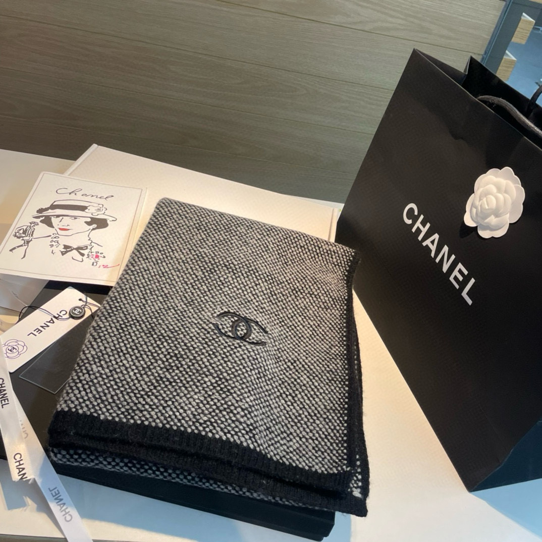 网红刘钰懿同款！真的超级气质百搭的设计~经典菱格纹元素再现，香家专属的风格！双coco lady名媛气质