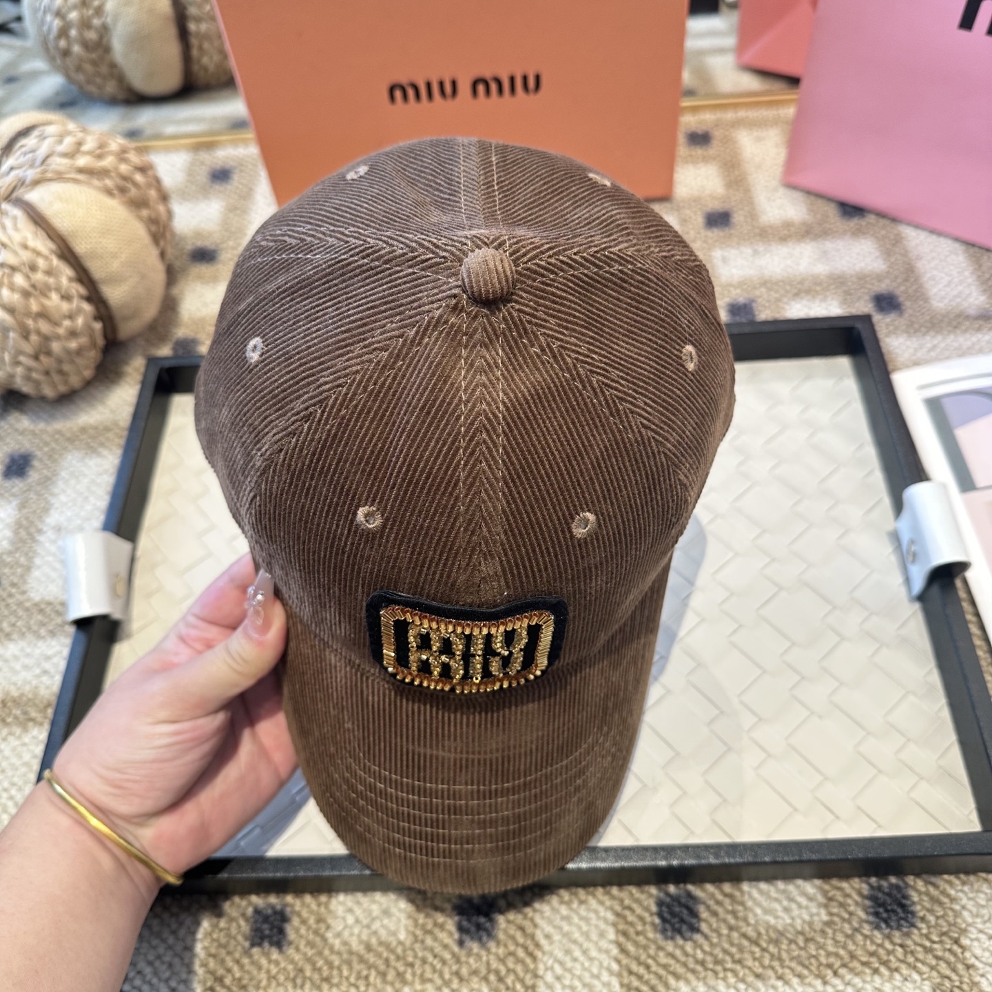 谬谬miumiu 原单 新款棒球帽，正品开模订制，原版做工细致质量超赞！