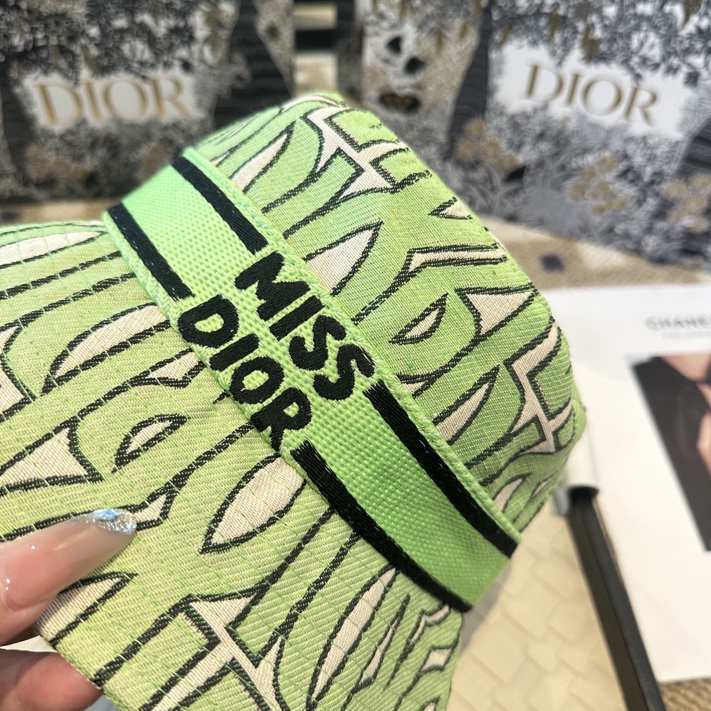 Dior 迪奥 新款原单渔夫帽， 精致純也格调很有感觉，很酷很时尚，专柜断货热门，质量超赞