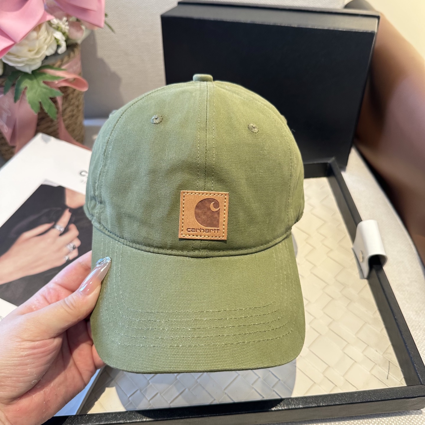 潮牌棒球帽 简单休闲风的棒球帽 减龄百搭 适配度很高！简单随性~出街拍照拗造型非常加分~男女同款 随意搭