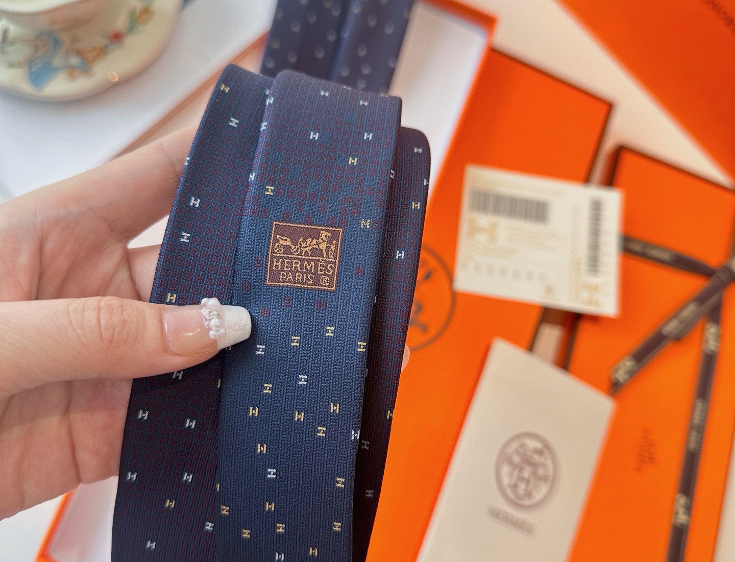 Men's Tie Style Beige Tie Other Tie detail image 8 from source 778690