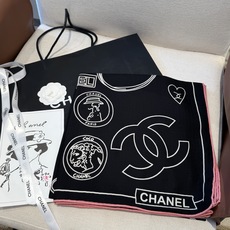 🆕 经典茶花优雅Coco风,Chanel最新丝绒大方巾~气质到骨子里,香奶奶新一季的面料超高级,真心超级柔软,丝丝顺滑 🆕 经典茶花优雅Coco风,Chanel最新丝绒大方巾~气质到骨子里,香奶奶新一季的面料超高级,真心超级柔软,丝丝顺滑
