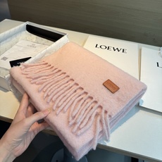 【▪❤️️Loewe超美新款马海毛围巾!超级推荐入手!】质感好货!罗意威主打的马海毛围巾~据说超难买哦!!打了好多次版! 【▪❤️️Loewe超美新款马海毛围巾!超级推荐入手!】质感好货!罗意威主打的马海毛围巾~据说超难买哦!!打了好多次版!
