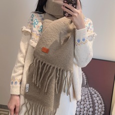 【▪❤️️Loewe超美新款马海毛围巾!超级推荐入手!】质感好货!罗意威主打的马海毛围巾~据说超难买哦!!打了好多次版! 【▪❤️️Loewe超美新款马海毛围巾!超级推荐入手!】质感好货!罗意威主打的马海毛围巾~据说超难买哦!!打了好多次版!