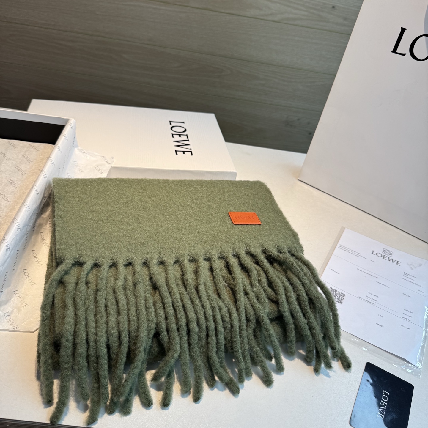 【▪❤️️Loewe超美新款马海毛围巾!超级推荐入手!】质感好货!罗意威主打的马海毛围巾~据说超难买哦!!打了好多次版! 【▪❤️️Loewe超美新款马海毛围巾!超级推荐入手!】质感好货!罗意威主打的马海毛围巾~据说超难买哦!!打了好多次版!