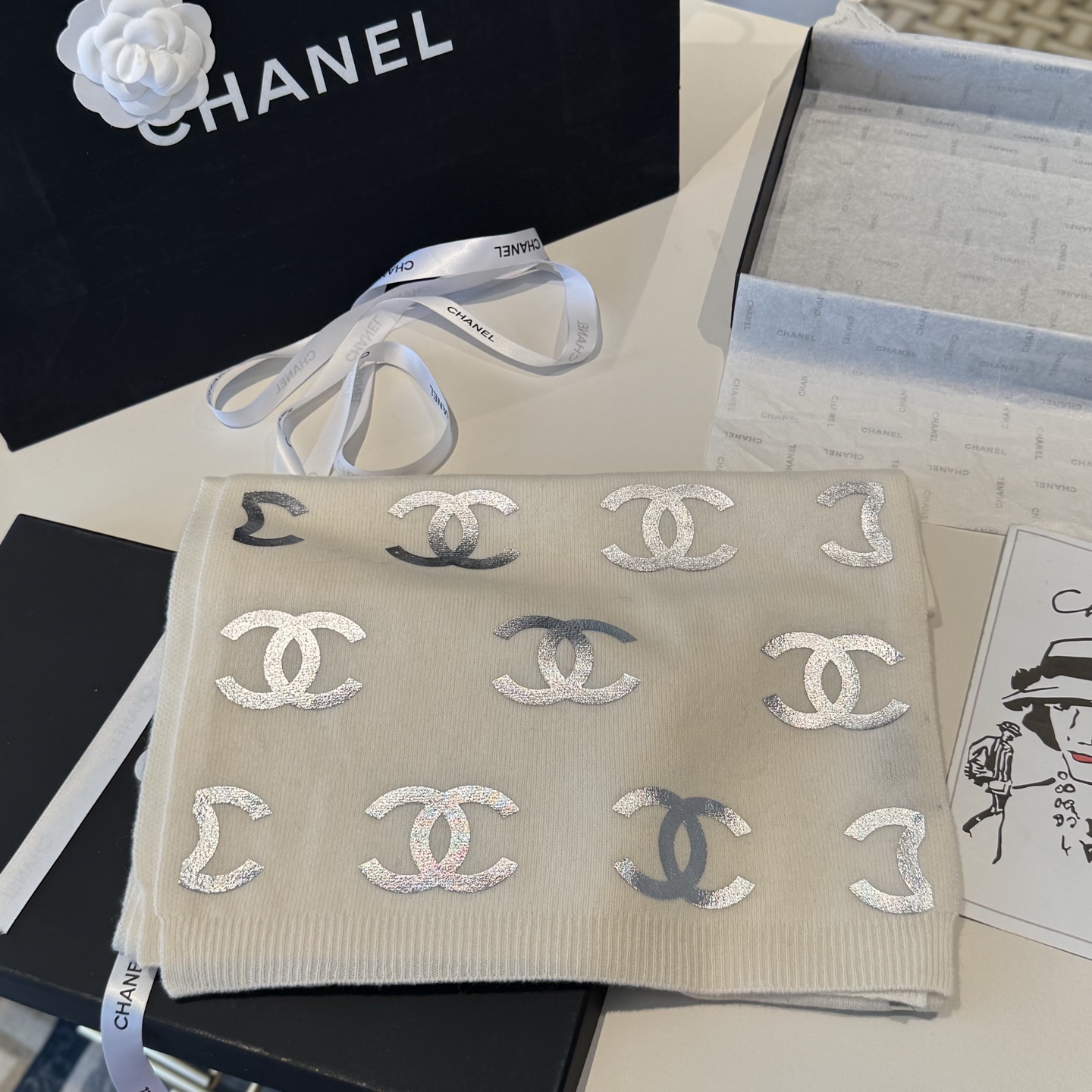 👑👑Chanel25秋冬新款针织围巾羊绒针织长巾‼️美翻了[流泪]御用殿堂级极品‼️新款在售 进口纯羊绒针织毛线❗️美丽