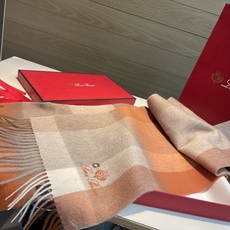 🆕Loro Piana · 诺悠翩雅【贸易公司尾单,极品山羊绒围巾披肩】送人自留都太高大上了😍重磅上新,爆款爆款,渠道极 🆕Loro Piana · 诺悠翩雅【贸易公司尾单,极品山羊绒围巾披肩】送人自留都太高大上了😍重磅上新,爆款爆款,渠道极