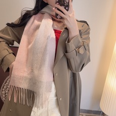 🆕Loro Piana · 诺悠翩雅【贸易公司尾单,极品山羊绒围巾披肩】送人自留都太高大上了😍重磅上新,爆款爆款,渠道极 🆕Loro Piana · 诺悠翩雅【贸易公司尾单,极品山羊绒围巾披肩】送人自留都太高大上了😍重磅上新,爆款爆款,渠道极