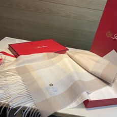 🆕Loro Piana · 诺悠翩雅【贸易公司尾单,极品山羊绒围巾披肩】送人自留都太高大上了😍重磅上新,爆款爆款,渠道极 🆕Loro Piana · 诺悠翩雅【贸易公司尾单,极品山羊绒围巾披肩】送人自留都太高大上了😍重磅上新,爆款爆款,渠道极