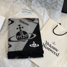 高品质 𝐕𝐢𝐯𝐢𝐞𝐧𝐧𝐞 𝐖𝐞𝐬𝐭𝐰𝐨𝐨𝐝🪐✨ 经典大土星围巾 vivienne westwood西太后土星 英国时装设 高品质 𝐕𝐢𝐯𝐢𝐞𝐧𝐧𝐞 𝐖𝐞𝐬𝐭𝐰𝐨𝐨𝐝🪐✨ 经典大土星围巾 vivienne westwood西太后土星 英国时装设