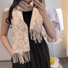 🆕 【CHANEL·香奈儿 】喜欢有颜值,高质量的亲可入手,名媛单品,无论怎么搭配都是满满的气质感,100%极品山羊绒水 🆕 【CHANEL·香奈儿 】喜欢有颜值,高质量的亲可入手,名媛单品,无论怎么搭配都是满满的气质感,100%极品山羊绒水