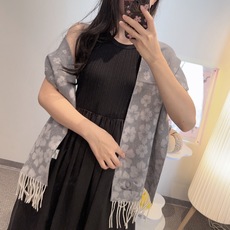 🆕 【CHANEL·香奈儿 】喜欢有颜值,高质量的亲可入手,名媛单品,无论怎么搭配都是满满的气质感,100%极品山羊绒水 🆕 【CHANEL·香奈儿 】喜欢有颜值,高质量的亲可入手,名媛单品,无论怎么搭配都是满满的气质感,100%极品山羊绒水