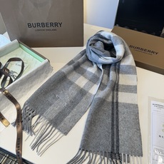 ✨✨Burberry · 巴宝莉双面围巾❗好看的要疯掉了,太有型太有魅力了❗❗非常斯文时尚的秋冬单品!真的很喜欢,非常C ✨✨Burberry · 巴宝莉双面围巾❗好看的要疯掉了,太有型太有魅力了❗❗非常斯文时尚的秋冬单品!真的很喜欢,非常C