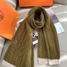 Hermes编织围巾!低调高级秋冬品味!!】爱马仕新款特殊肌理手工编织纹羊绒围巾!!年轻,时髦,自信,有态度。很美啊!! Hermes编织围巾!低调高级秋冬品味!!】爱马仕新款特殊肌理手工编织纹羊绒围巾!!年轻,时髦,自信,有态度。很美啊!!