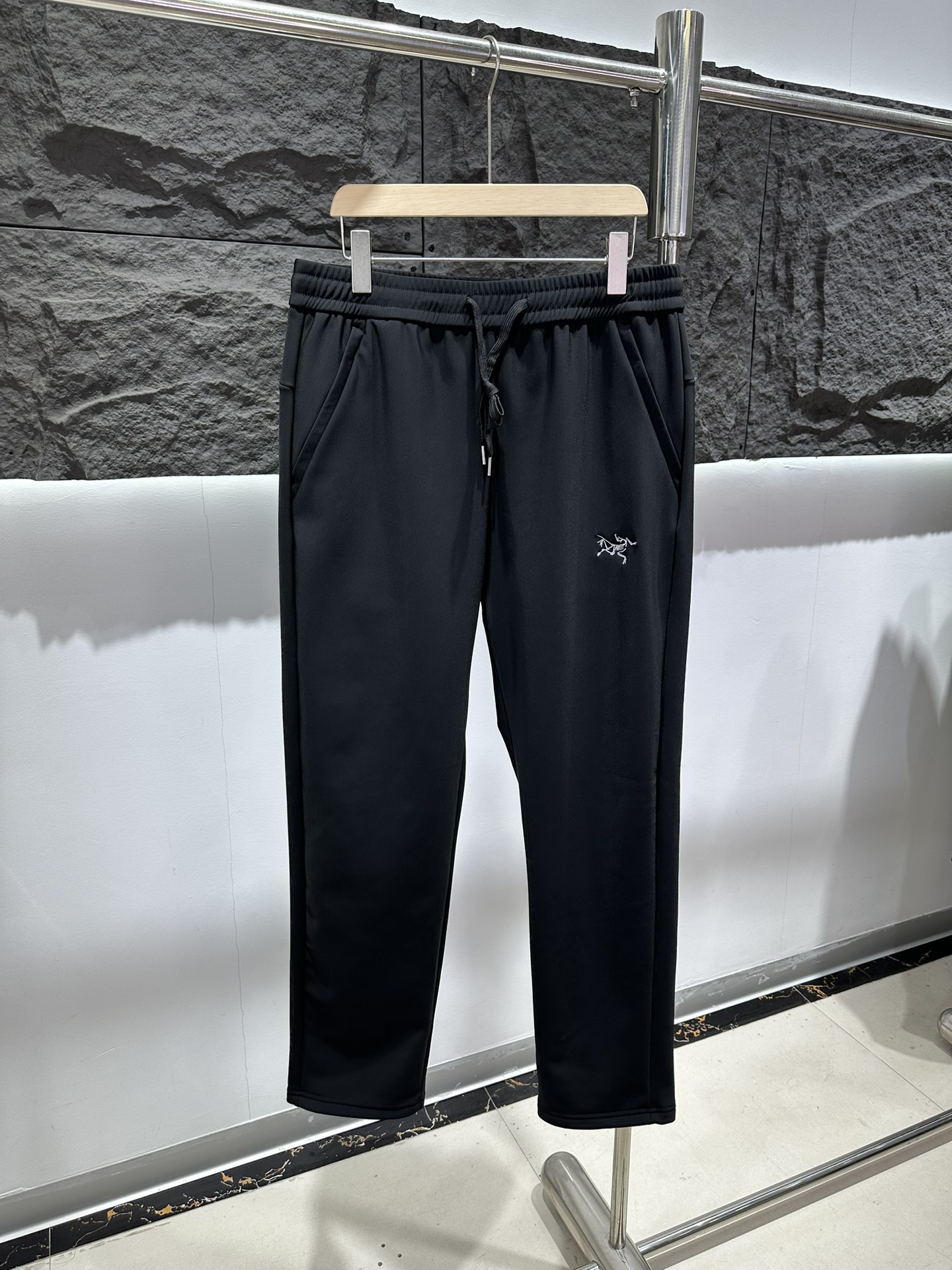 _dvQ9sPGAiXdq8MShVYd5qWisfvSX404QX2svroQ